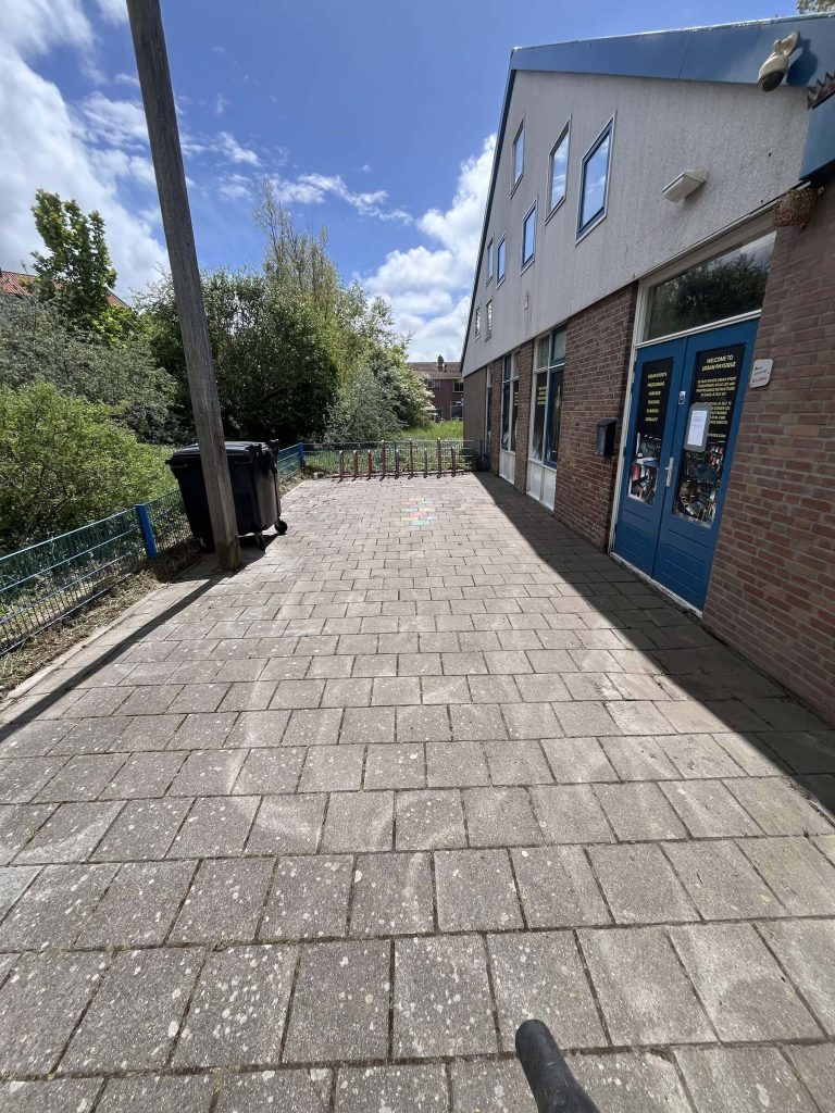 Na onderhoud van bestrating en buitenruimte