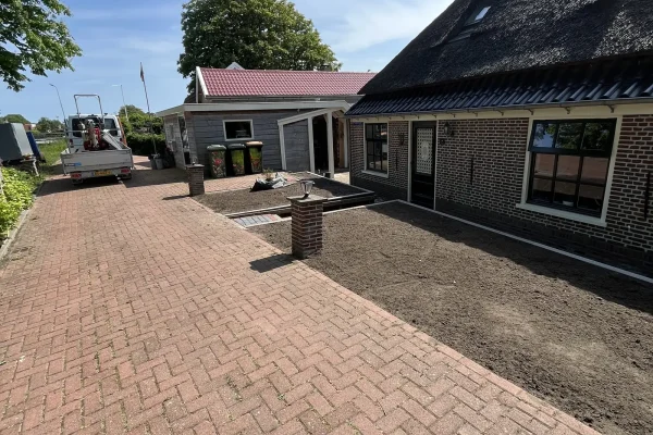 koen-in-het-groen-border-beplanting-aanleg-03